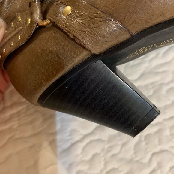 Dingo slouchy boots. Size 7 but fits my 7 1/2 size - Picture 10 of 16